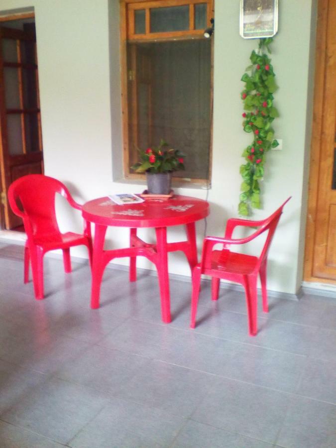 Hotel Kapana à Mtsʼkhetʼa Extérieur photo
